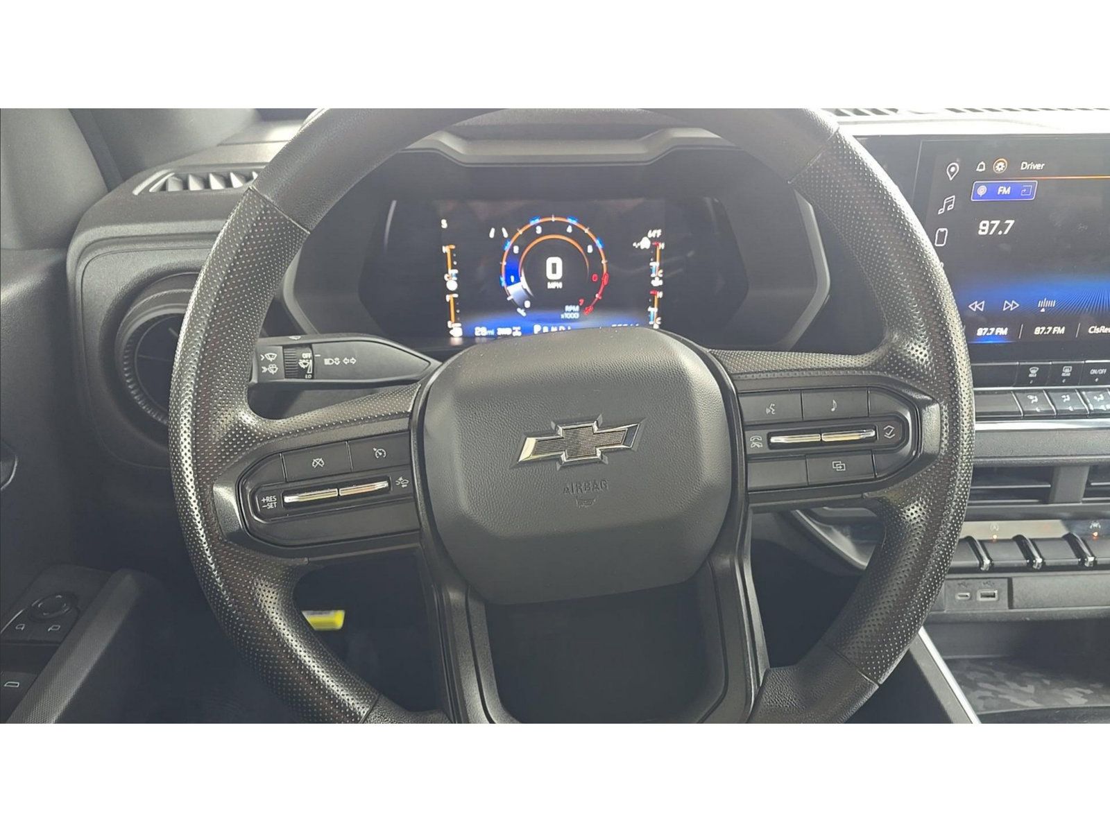 Used 2023 Chevrolet Colorado Trail Boss w/ Technology Package AWD/4WD image 8