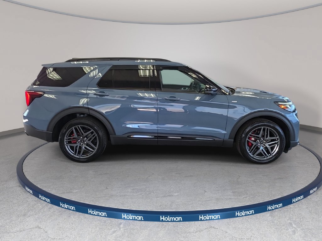 Used 2025 Ford Explorer ST-Line w/ Premium Package AWD/4WD image 5