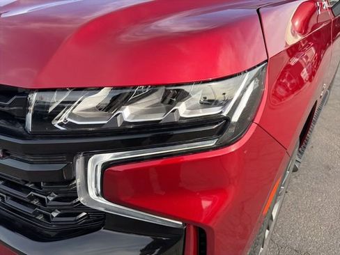 Used 2023 Chevrolet Tahoe Z71 w/ Luxury Package AWD/4WD image 16