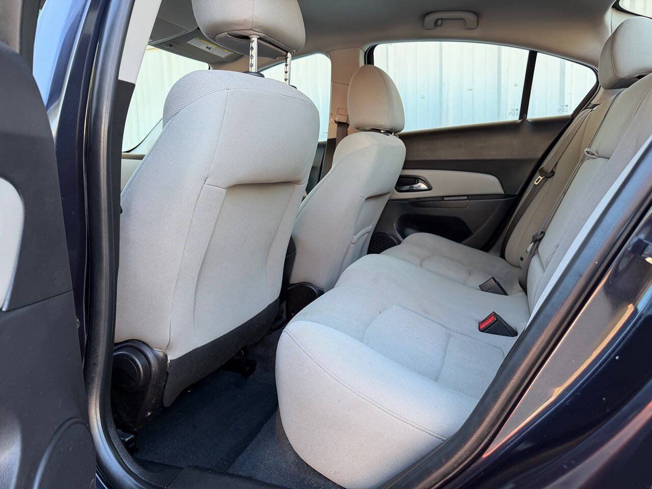 Used 2015 Chevrolet Cruze LT w/ Technology Package FWD image 28