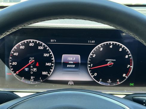 Used 2018 Mercedes-Benz E 300 4MATIC image 21