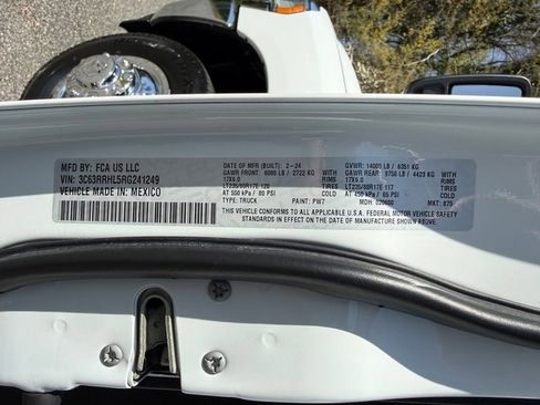 Used 2024 RAM 3500 Big Horn image 30