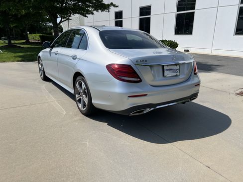 Used 2019 Mercedes-Benz E 300 4MATIC image 8