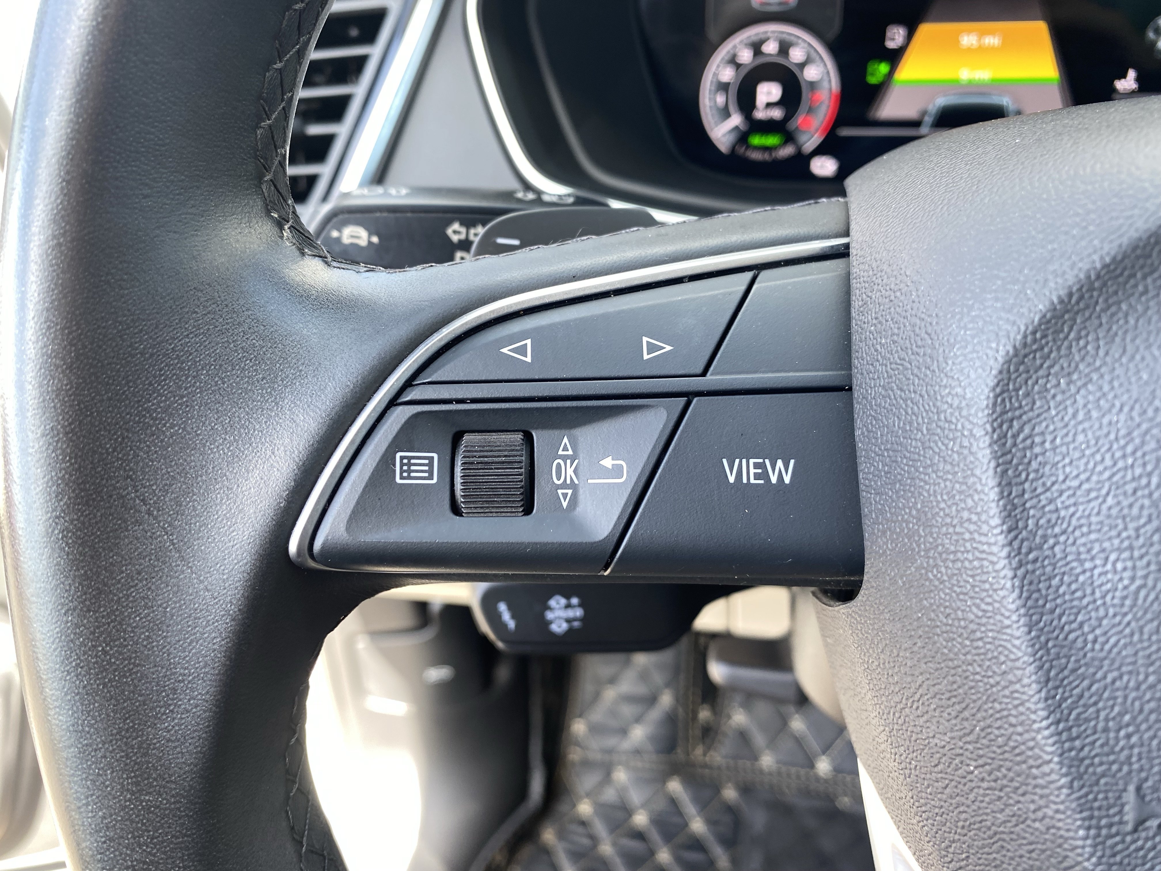 Used 2021 Audi Q5 e Premium w/ Convenience Package AWD/4WD image 30