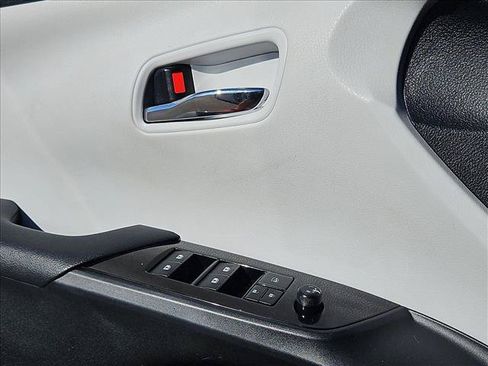 Used 2017 Toyota Prius Two w/ Carpet Mat Package FWD image 11