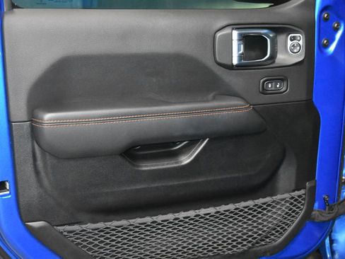 Used 2021 Jeep Gladiator Mojave AWD/4WD image 4