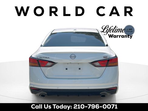 Used 2025 Nissan Altima 2.5 SR w/ SR Premium Package FWD image 4