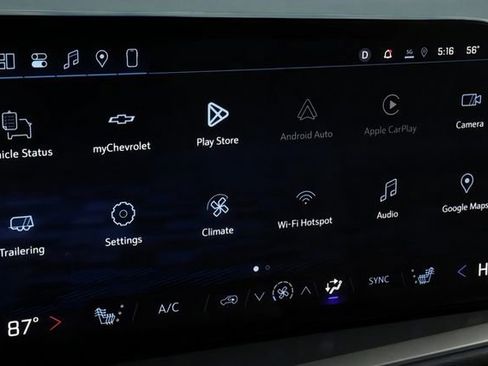 Used 2026 Chevrolet Traverse LT w/ Midnight/Sport Edition image 24