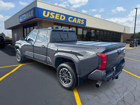 Used 2024 Toyota Tacoma TRD Sport w/ TRD Sport Upgrade Package image 7