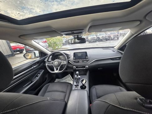 Used 2019 Nissan Altima 2.5 SV image 13