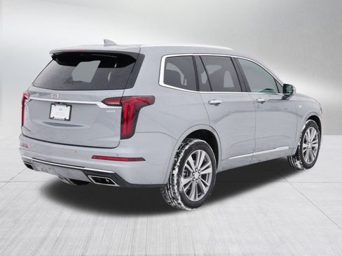 Certified 2025 Cadillac XT6 Premium Luxury image 6