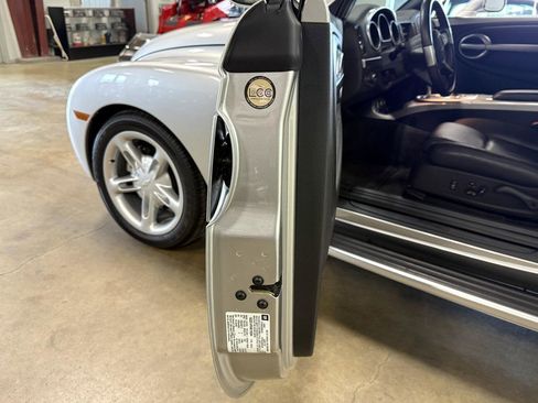Used 2004 Chevrolet SSR w/ Preferred Equipment Group image 74