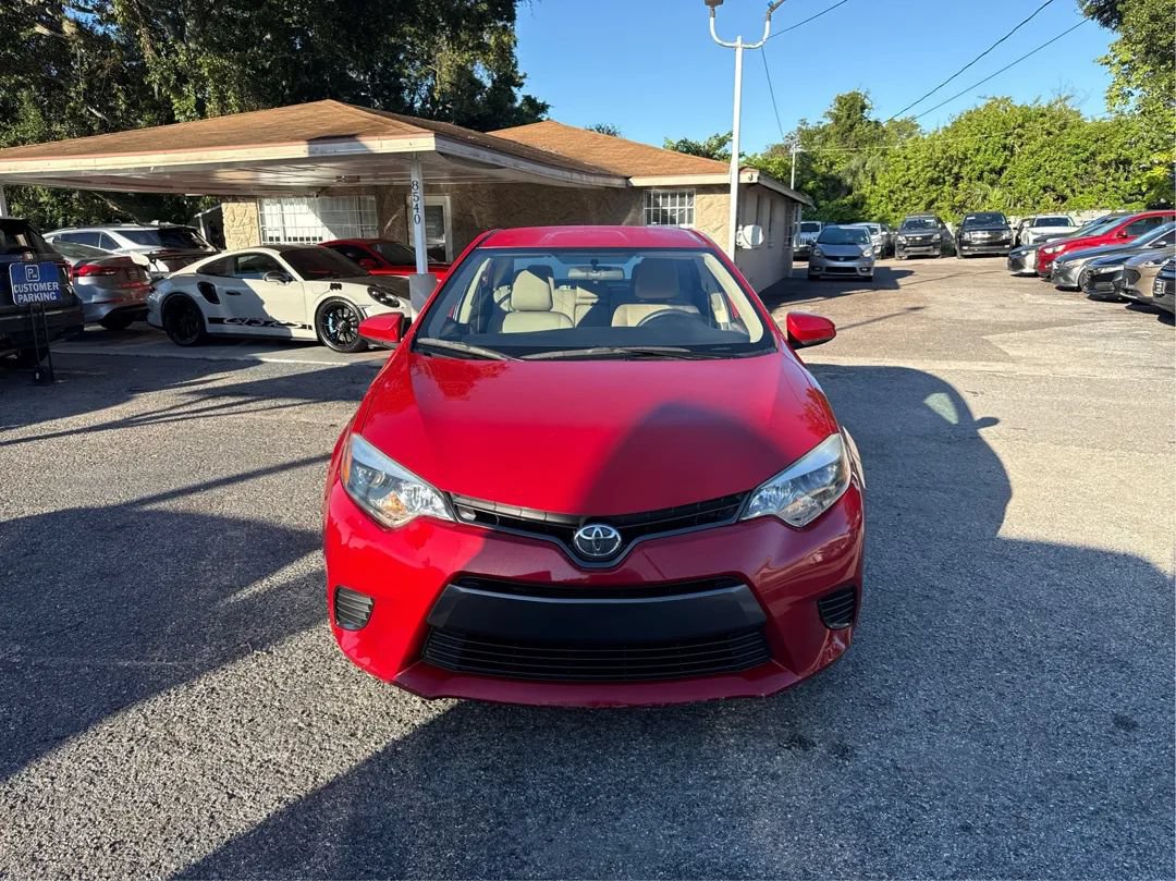 Used 2016 Toyota Corolla LE FWD image 2