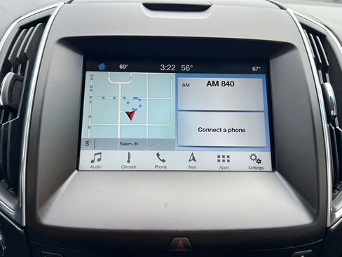 Used 2018 Ford Edge Titanium w/ Equipment Group 301A AWD/4WD image 26