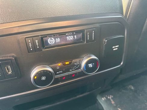 Used 2019 Ford Expedition Limited AWD/4WD image 16