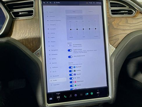 Used 2016 Tesla Model S 70D image 32