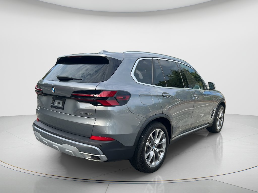 Certified 2024 BMW X5 xDrive40i w/ Premium Package AWD/4WD image 5