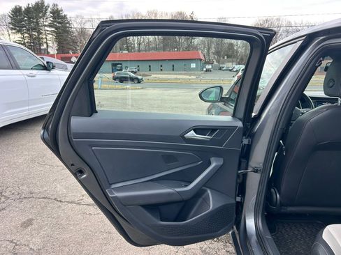 Used 2019 Volkswagen Jetta R-Line w/ R-Line Cold Weather Package image 20