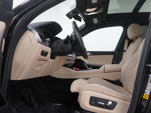 Used 2020 BMW X5 xDrive40i w/ Premium Package image 25