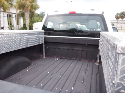 Used 2024 Ford F250 XL RWD image 6
