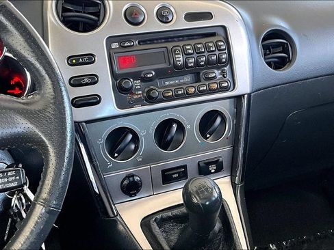 Used 2003 Toyota Matrix XR w/ Sport Pkg FWD image 9