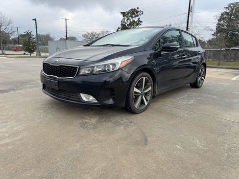 Used 2017 Kia Forte EX image 1