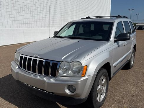 Used 2006 Jeep Grand Cherokee Limited RWD image 12