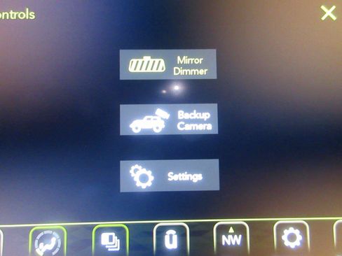 Used 2023 Jeep Wrangler Unlimited Sahara AWD/4WD image 27