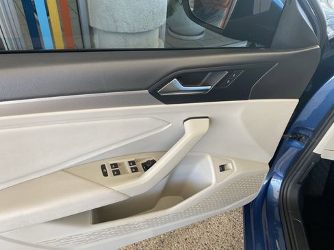 Used 2019 Volkswagen Jetta S image 9