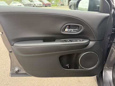Used 2016 Honda HR-V EX-L image 12