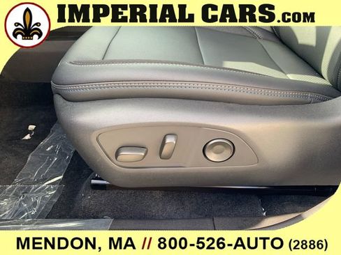 New 2026 Chevrolet Equinox EV LT image 26