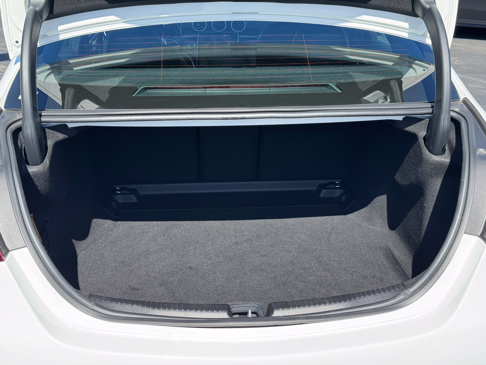 Used 2025 Mercedes-Benz C 300 4MATIC Sedan image 15
