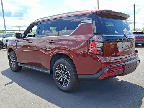 New 2025 Nissan Armada SL w/ Captain's Chari Seat Package image 3