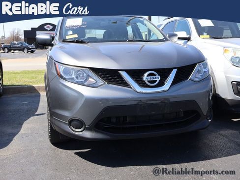 Used 2017 Nissan Rogue Sport S w/ S Appearance Package image 4