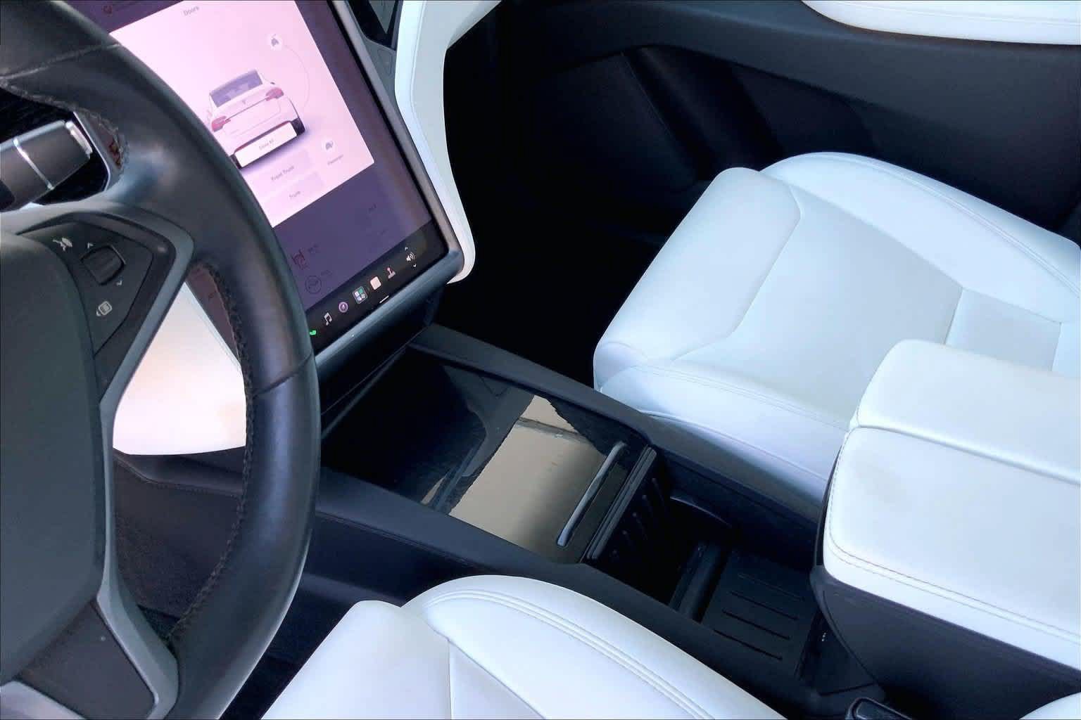 Used 2018 Tesla Model X 75D AWD/4WD image 15