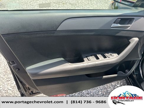 Used 2019 Hyundai Sonata SE FWD image 11