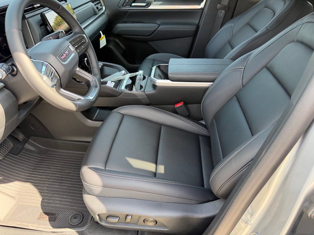 New 2027 GMC Terrain Elevation w/ Elevation Premium Package AWD/4WD image 16