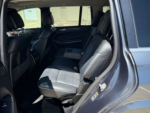 Used 2013 Mercedes-Benz GL 550 4MATIC image 17