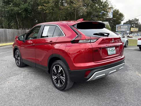 Used 2024 Mitsubishi Eclipse Cross SE image 3