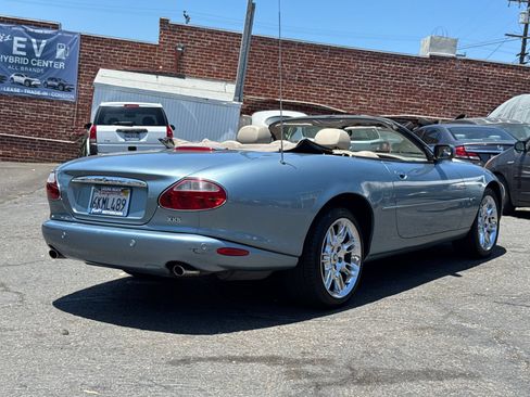 Used 2002 Jaguar XK8 Convertible RWD image 7