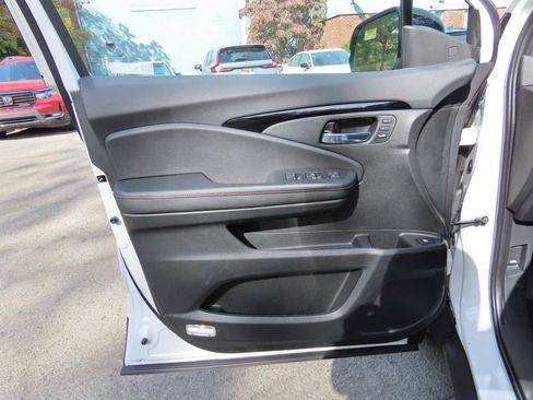 New 2026 Honda Ridgeline Black Edition image 15