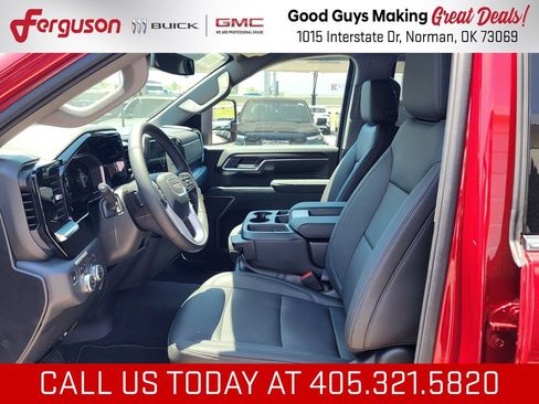 New 2026 GMC Sierra 2500 SLT w/ X31 Off-Road Package AWD/4WD image 17