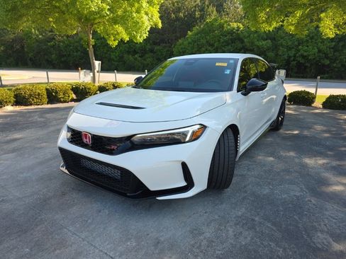 Used 2025 Honda Civic Type R image 9