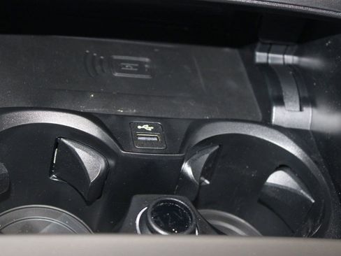 Used 2025 BMW 230i Coupe w/ M Sport Package RWD image 59