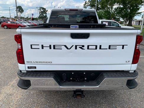 Used 2021 Chevrolet Silverado 2500 LT w/ Convenience Package AWD/4WD image 6