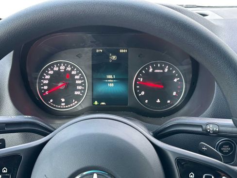 Used 2024 Mercedes-Benz Sprinter 2500 image 25