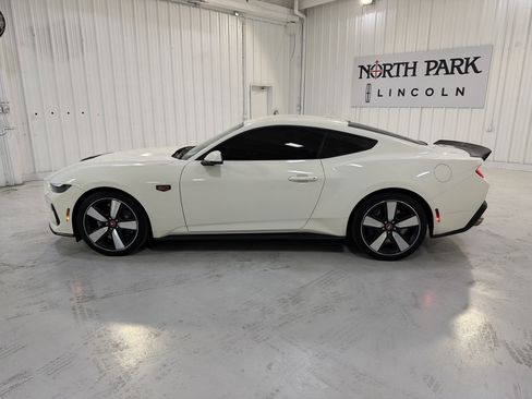 Used 2025 Ford Mustang GT Premium w/ 60th Anniversary Package image 2