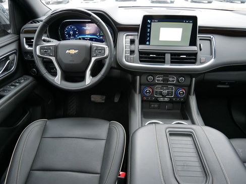 Used 2023 Chevrolet Tahoe Premier w/ Advanced Technology Package AWD/4WD image 19