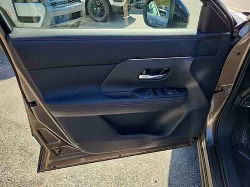 New 2026 Nissan Kicks SR w/ SR Premium Package image 5