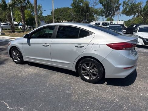 Used 2018 Hyundai Elantra SEL w/ Cargo Package FWD image 8